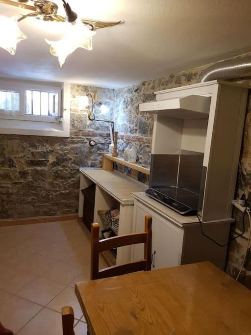 Taverna Abitazione A 15 Km Da Firenze Prato  Exteriör bild