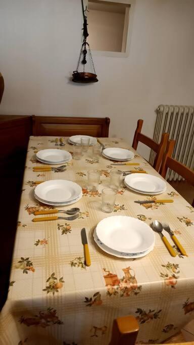 Taverna Abitazione A 15 Km Da Firenze Prato  Exteriör bild