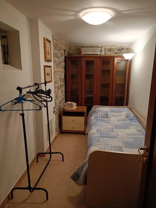 Taverna Abitazione A 15 Km Da Firenze Prato  Exteriör bild