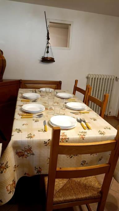 Taverna Abitazione A 15 Km Da Firenze Prato  Exteriör bild
